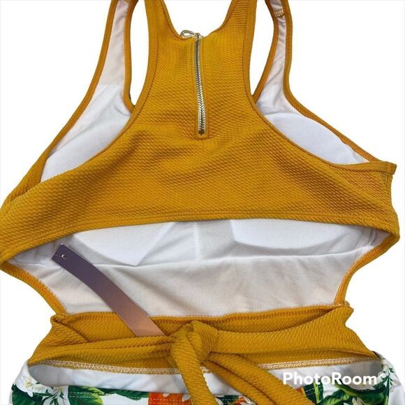 New With Tags Molybell Cut Out Fruit Print One Piece Swim Suit Size Medium - Picture 5 of 13